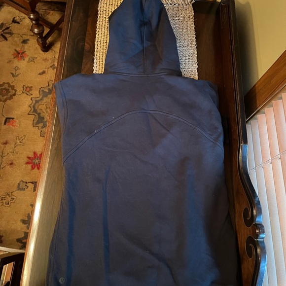 Lululemon Black Hoodie - Picture 4 of 7